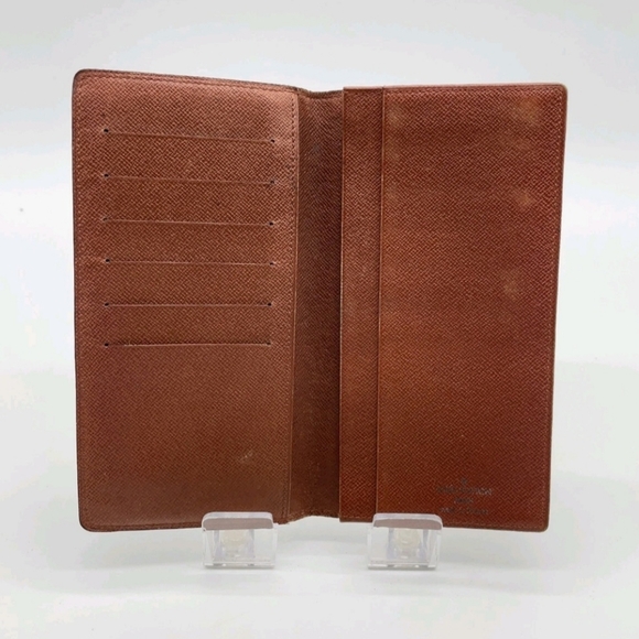 Louis Vuitton Dark Brown Monogram Wallet - Picture 10 of 10
